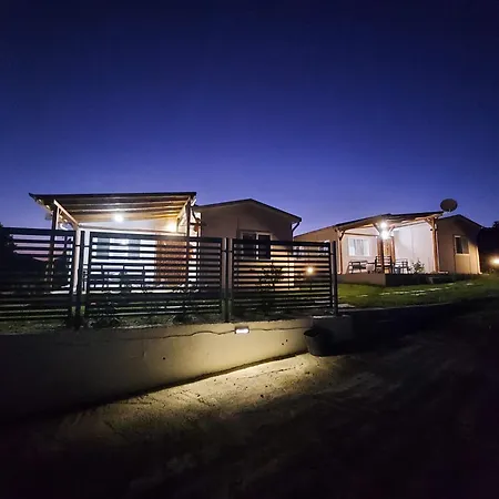 פארק נופש къщички Sunrise *